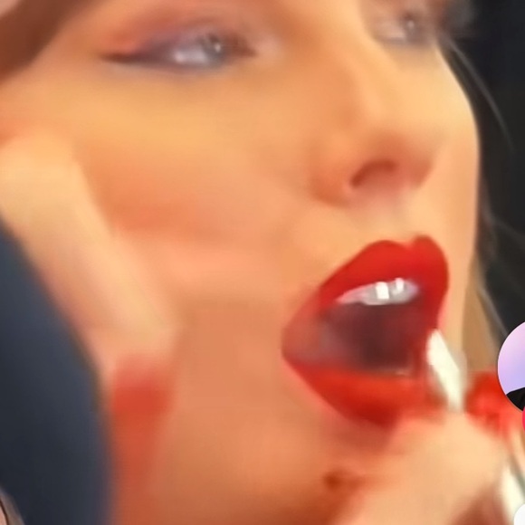 Mac locked kiss ruby true - Picture 5 of 5